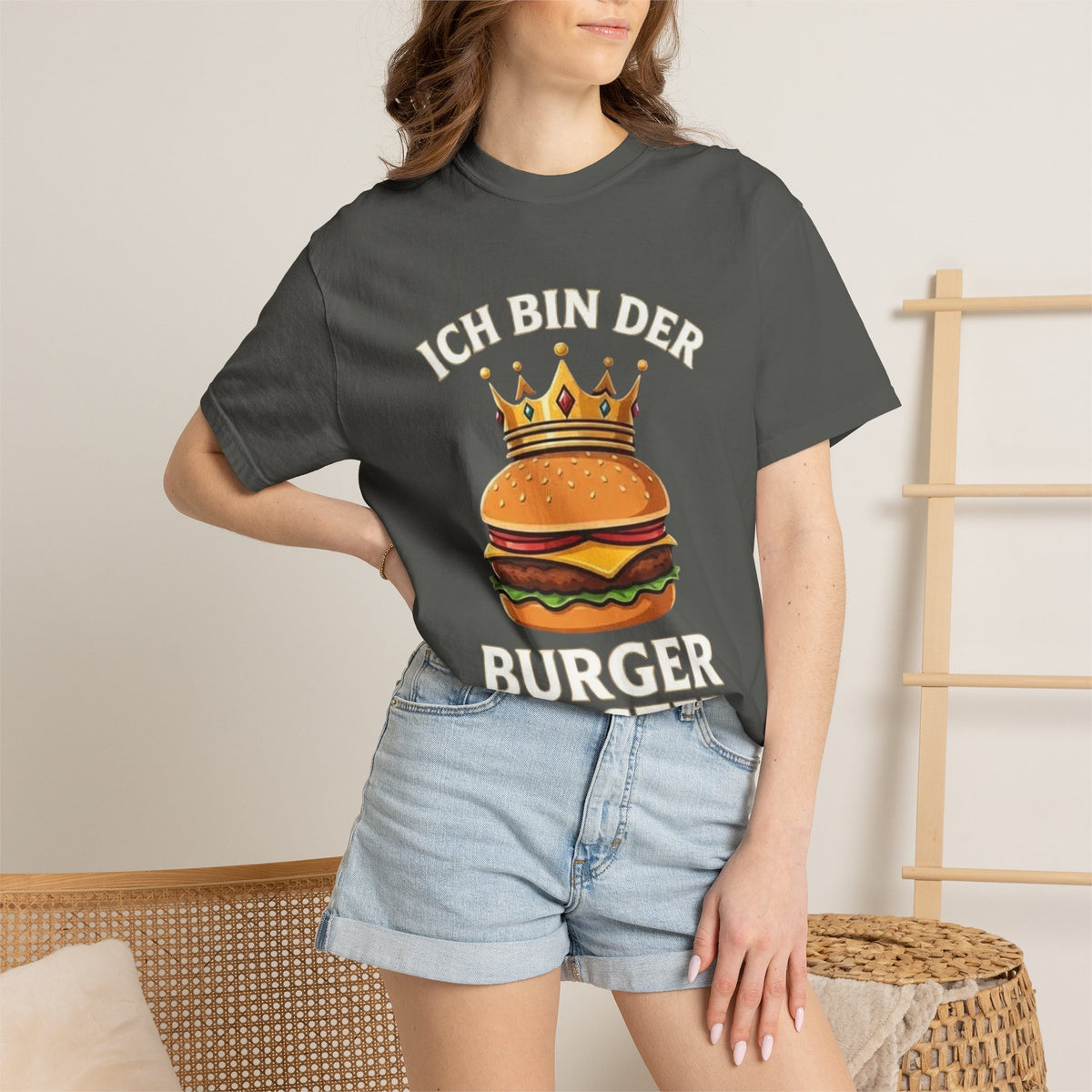 Burger Meister T‑Shirt — "Ich bin der Burger Meister" German Funny Burger Tee